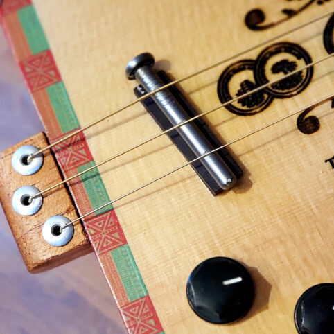 Cigar Box Guitar "Fretless" - Imagen 5