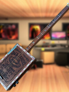Cigar Box Guitar "Pentatónica"