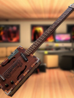 Cigar Box Guitar "PickUp Art Nouveau"