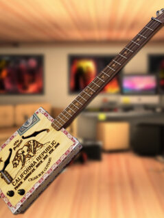 Cigar Box Guitar "California Republic"