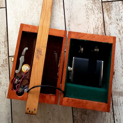 Cigar Box Guitar "WhiskyTone" - Imagen 18