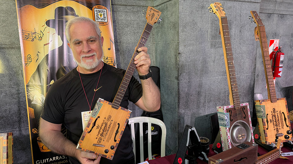 La sinfonía de la artesanía: talento y pasión hechos música